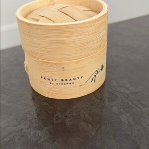 Fenty Beauty Bamboo Holder